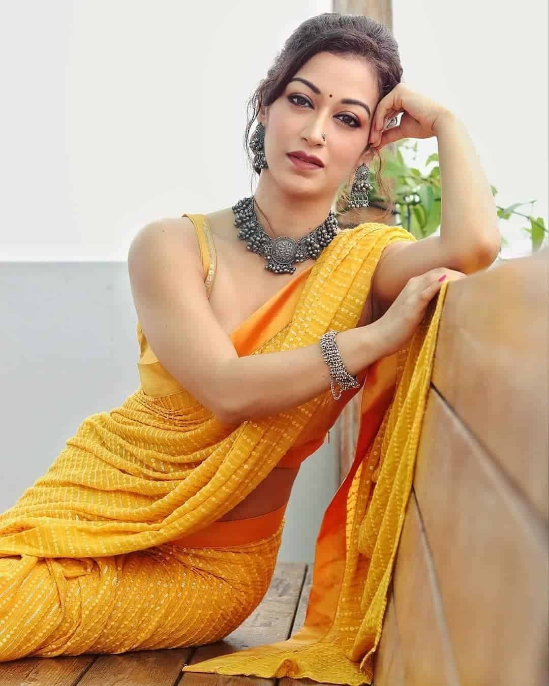 Saree Photo Pose HD
