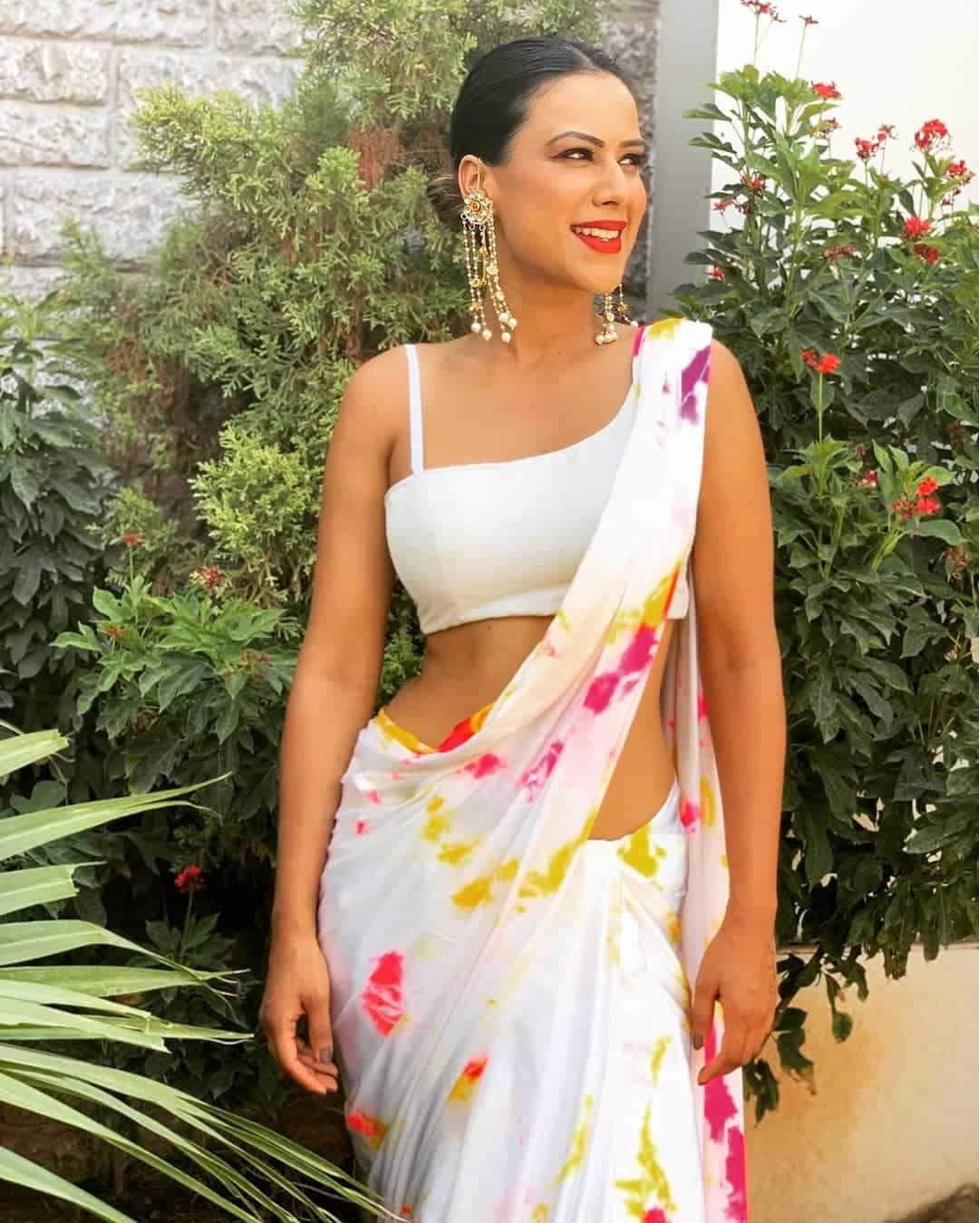 Saree Photo Poses